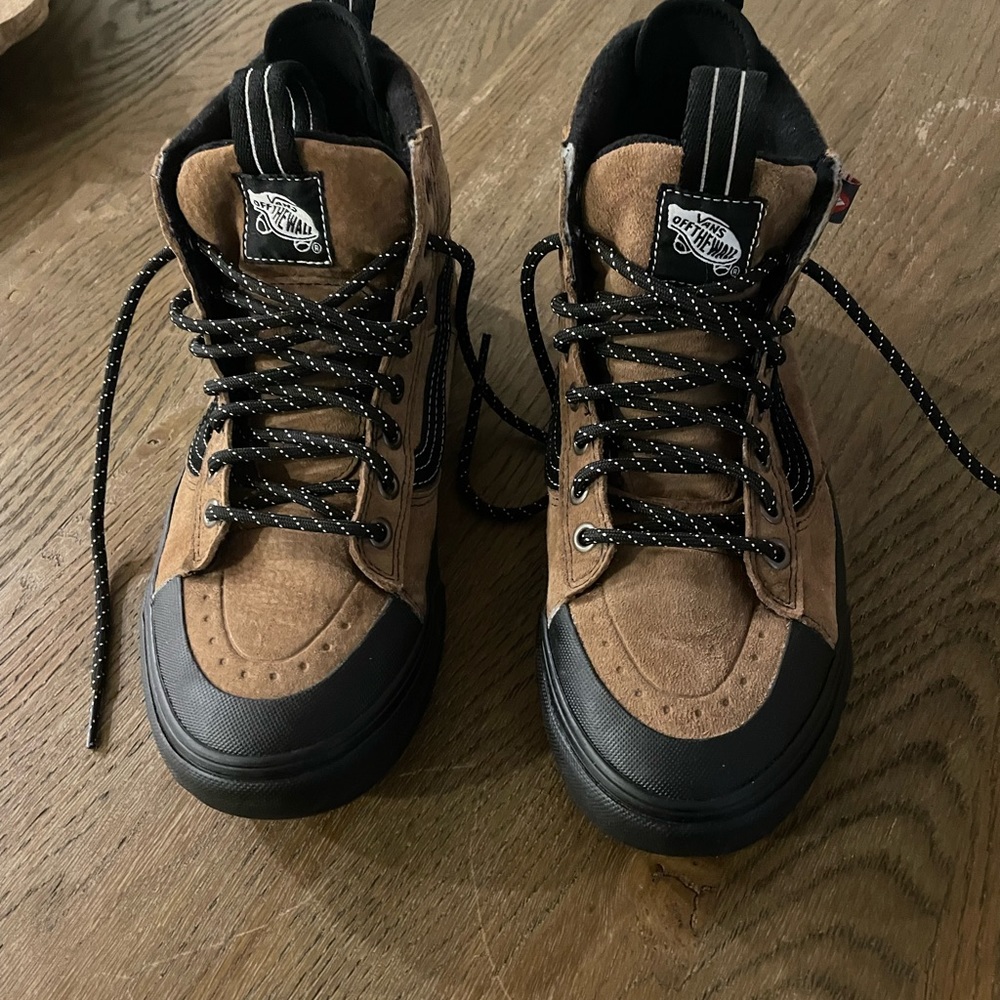 Vans GTX Hiking boots. Sz 7.5